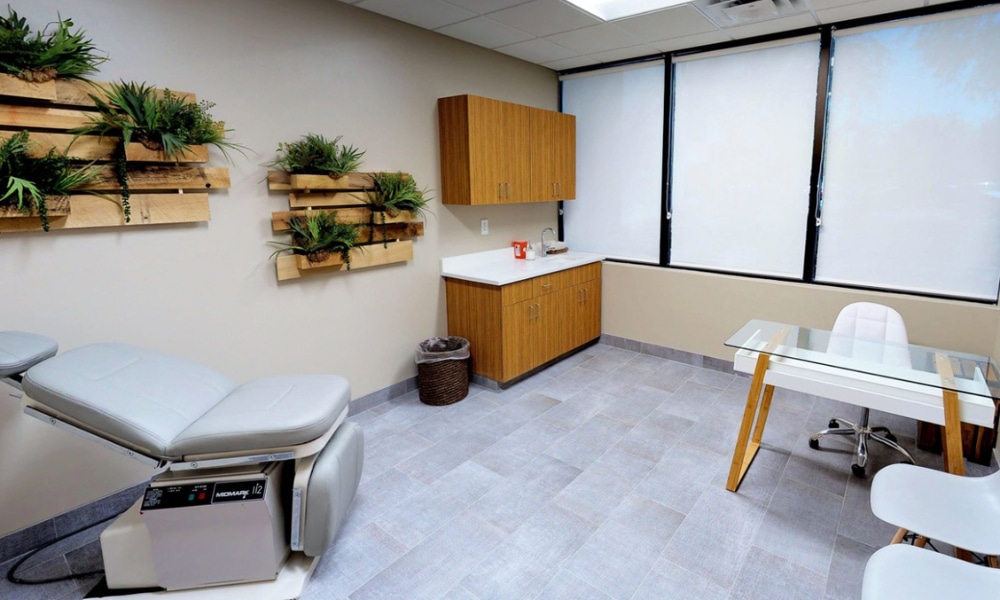 Treatment rooms with human scale